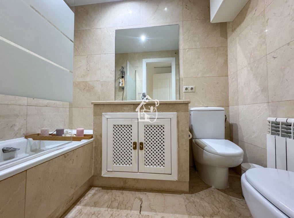 3 bedroom Apartment for rent in Los Alcazares with pool garage - € 900 (Ref: 9540585)