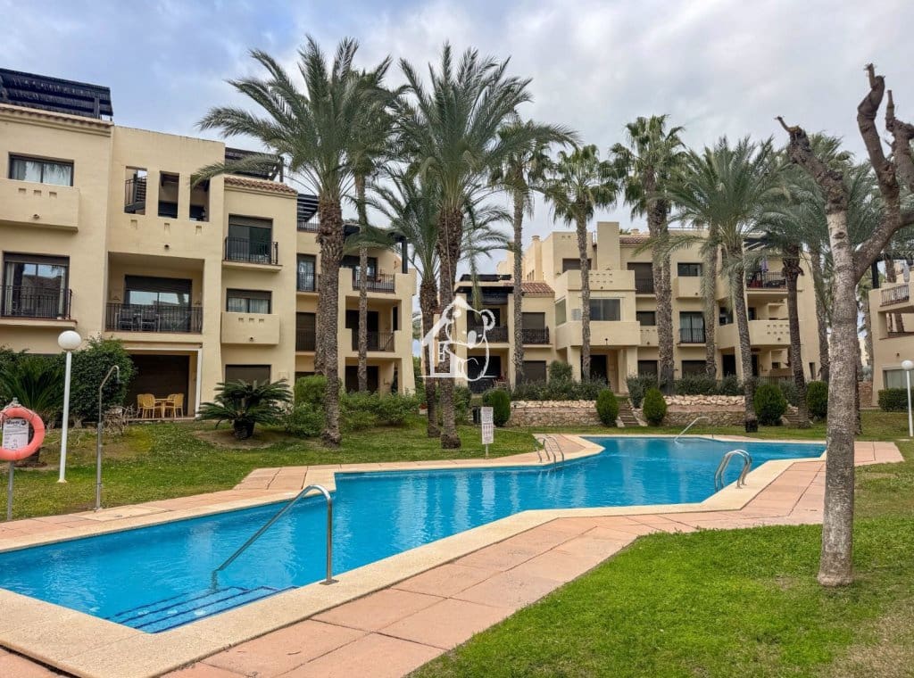3 bedroom Apartment for rent in Los Alcazares with pool garage - € 900 (Ref: 9540585)