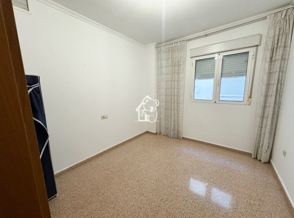 3 soveværelse Lejlighed til leje i Almoradi - € 600 (Ref: 9540586)