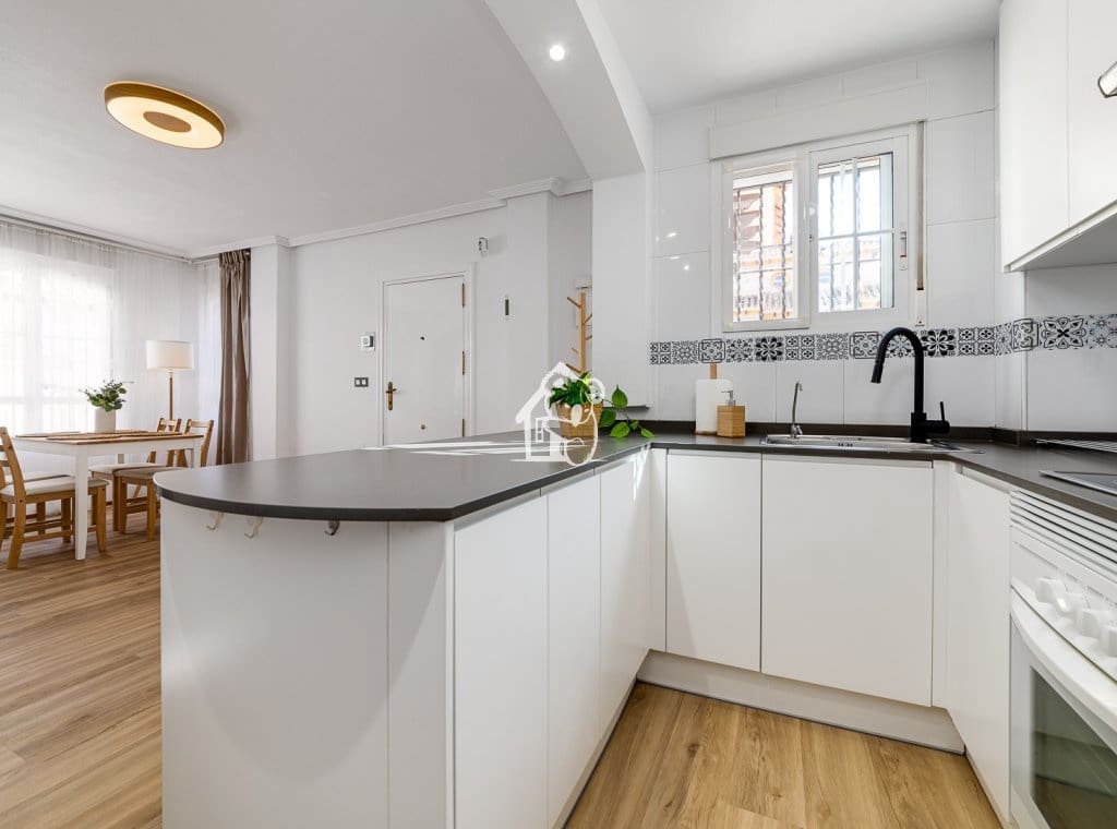 3 bedroom Villa for rent in Orihuela Costa with pool - € 1,550 (Ref: 9547386)