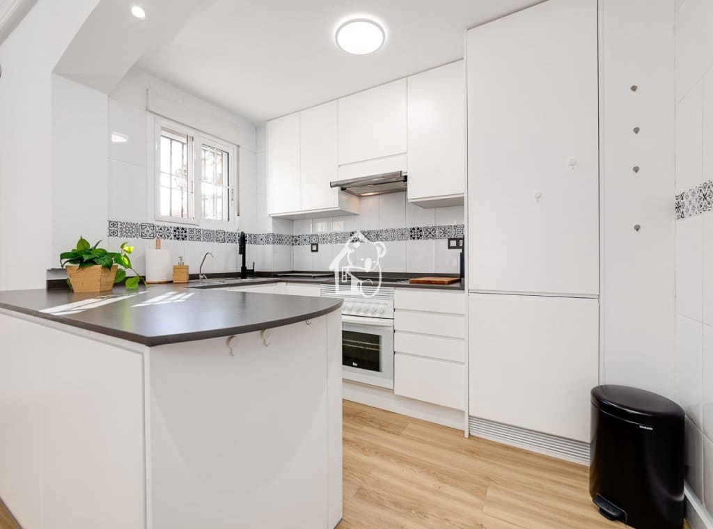 3 bedroom Villa for rent in Orihuela Costa with pool - € 1,550 (Ref: 9547386)