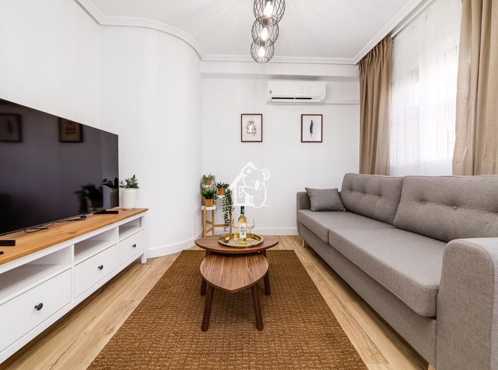 3 bedroom Villa for rent in Orihuela Costa with pool - € 1,550 (Ref: 9547386)