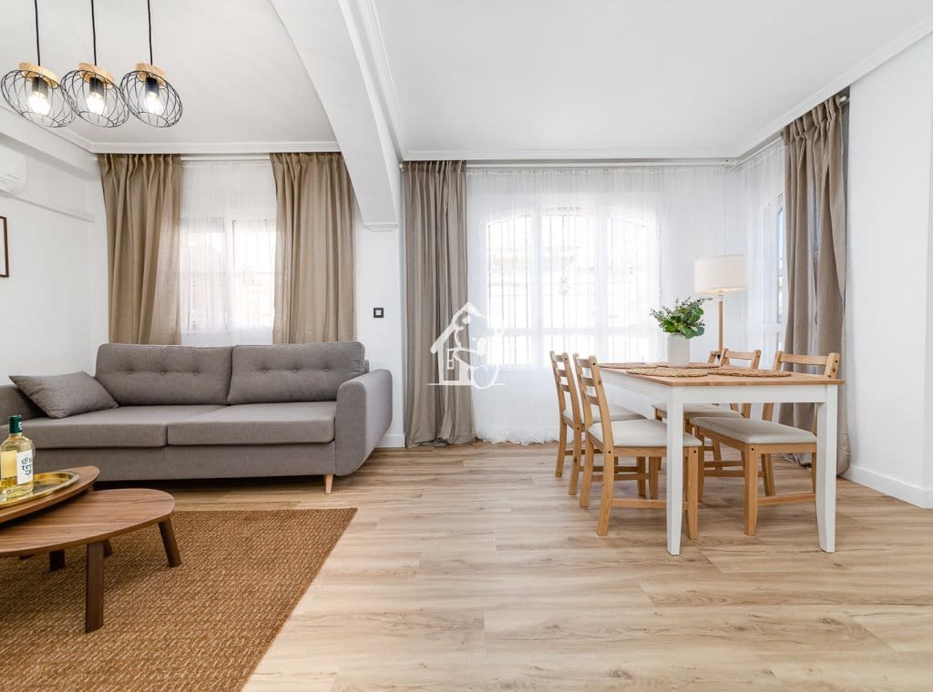 3 bedroom Villa for rent in Orihuela Costa with pool - € 1,550 (Ref: 9547386)