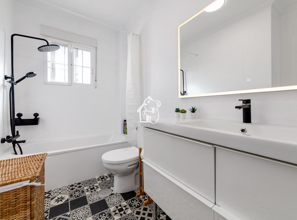 3 bedroom Villa for rent in Orihuela Costa with pool - € 1,550 (Ref: 9547386)