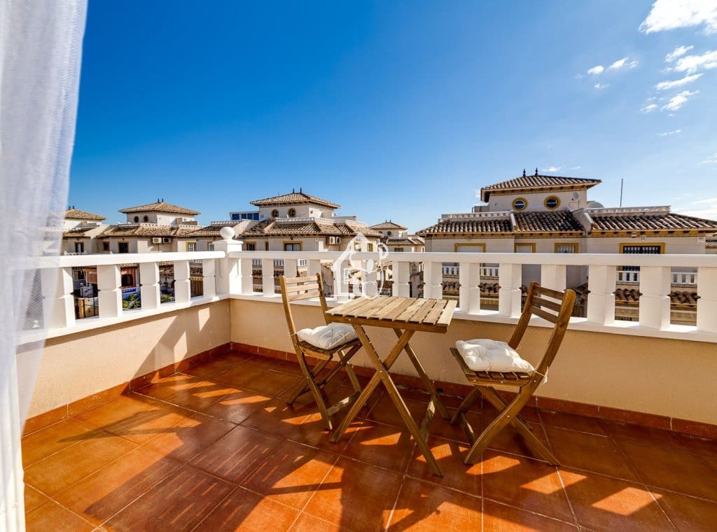 3 bedroom Villa for rent in Orihuela Costa with pool - € 1,550 (Ref: 9547386)