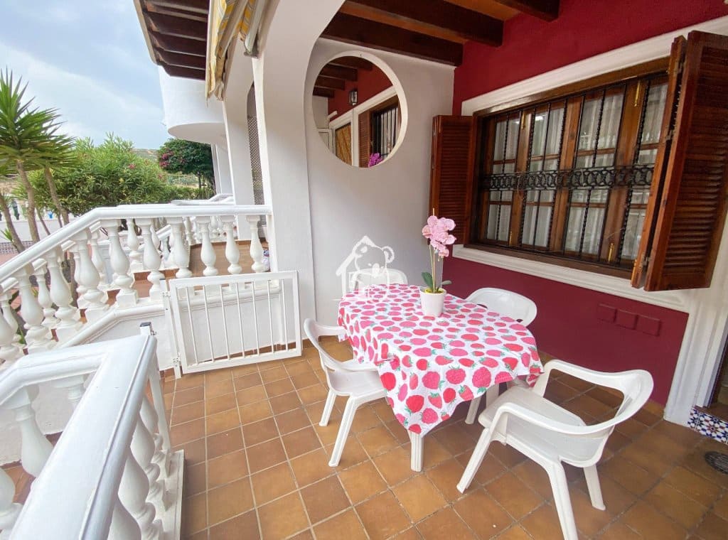 2 makuuhuone Omakotitalo vuokrattavana paikassa Guardamar del Segura - 850 € (Ref: 9550413)