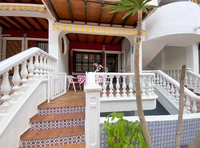 2 makuuhuone Omakotitalo vuokrattavana paikassa Guardamar Playa, Guardamar del Segura - 850 € (Ref: 9550413)