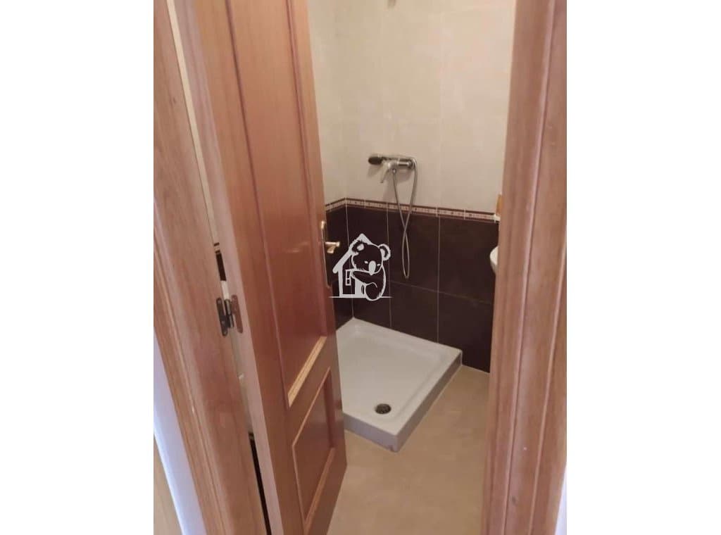 3 soveværelse Lejlighed til leje i Torrevieja med swimmingpool - € 1.000 (Ref: 9550415)