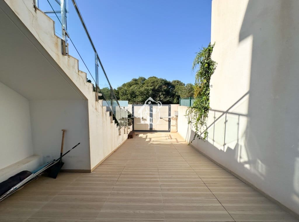 2 bedroom Bungalow for rent in Dehesa de Campoamor with pool - € 2,000 (Ref: 9560687)