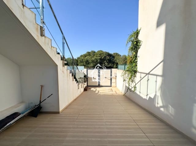 2 bedroom Bungalow for rent in Dehesa de Campoamor, Orihuela with pool - € 2,000 (Ref: 9560687)