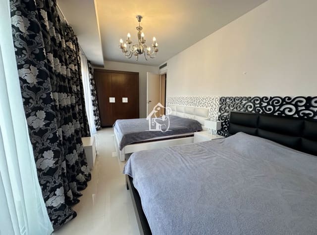 2 bedroom Bungalow for rent in Dehesa de Campoamor, Orihuela with pool - € 2,000 (Ref: 9560687)