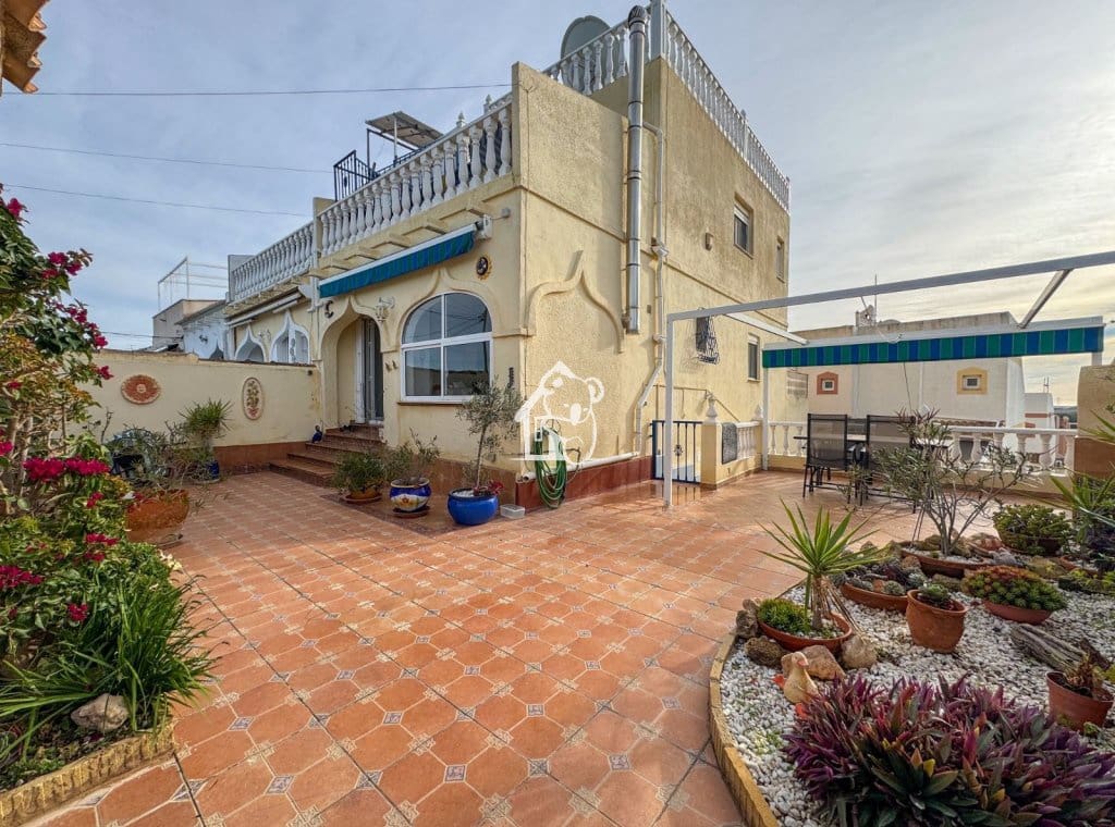 3 slaapkamer Huis te koop in San Miguel de Salinas met zwembad - € 250.000 (Ref: 9570328)