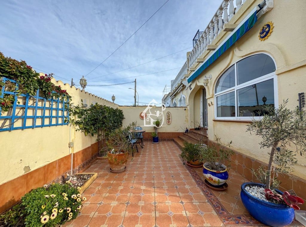 3 slaapkamer Huis te koop in San Miguel de Salinas met zwembad - € 250.000 (Ref: 9570328)