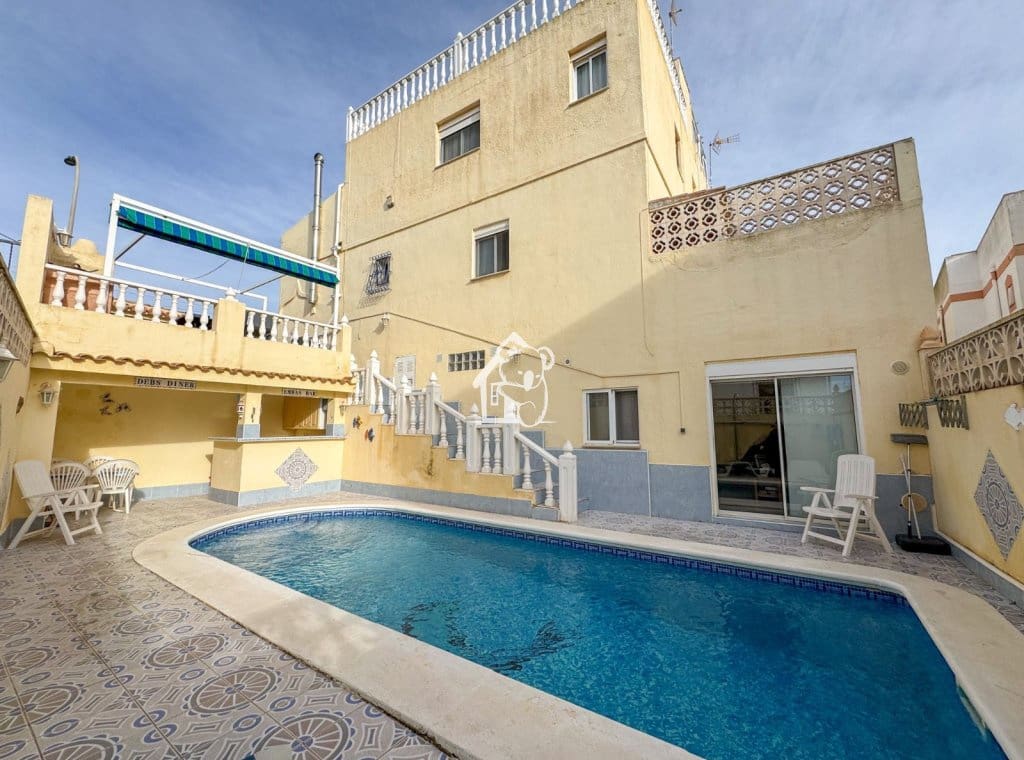 3 slaapkamer Huis te koop in San Miguel de Salinas met zwembad - € 250.000 (Ref: 9570328)