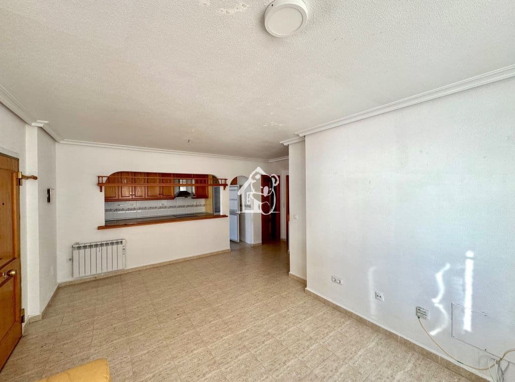 4 bedroom Villa for rent in La Zenia with pool - € 1,400 (Ref: 9585236)