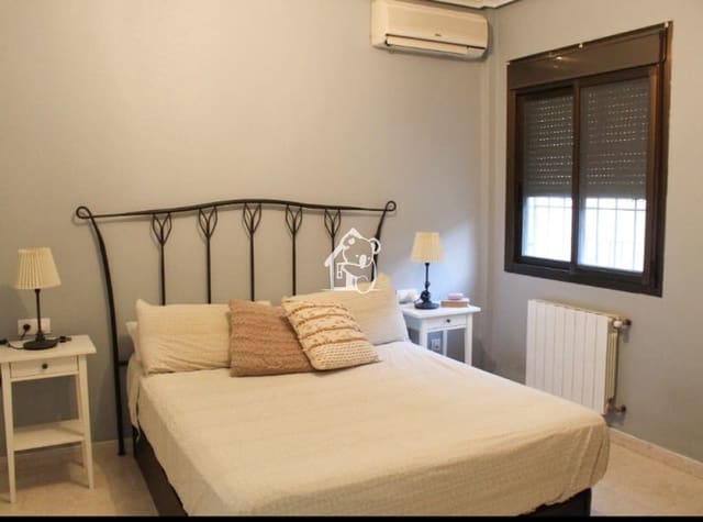 3 bedroom Villa for rent in Bigastro - € 1,500 (Ref: 9585238)