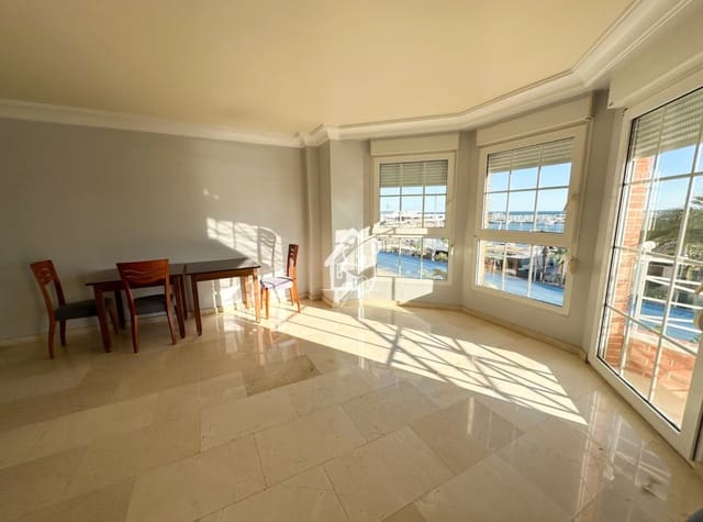3 bedroom Beach Apartment for rent in Centro - Muelle Pesquero, Torrevieja - € 1,400 (Ref: 9594449)