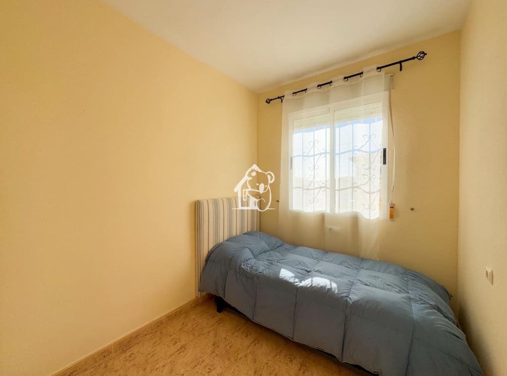 2 soverom Leilighet til leie i Orihuela Costa med svømmebasseng - € 800 (Ref: 9594450)