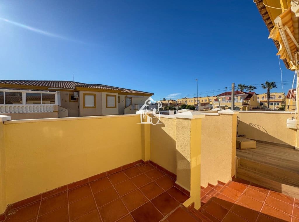 2 soverom Leilighet til leie i Orihuela Costa med svømmebasseng - € 800 (Ref: 9594450)