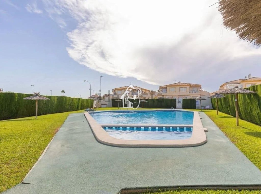 2 soverom Leilighet til leie i Orihuela Costa med svømmebasseng - € 800 (Ref: 9594450)
