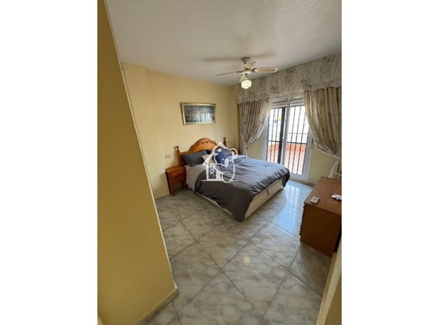 5 bedroom Villa for rent in El Chaparral - La Siesta - La Torreta, Torrevieja - € 1,200 (Ref: 9594452)