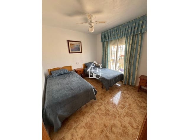 5 bedroom Villa for rent in El Chaparral - La Siesta - La Torreta, Torrevieja - € 1,200 (Ref: 9594452)