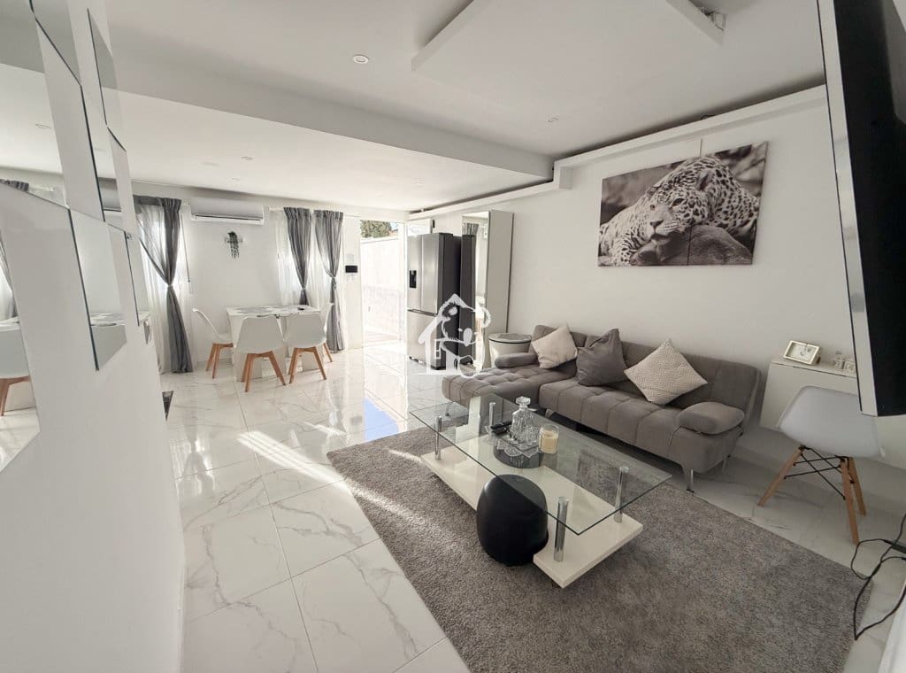 2 chambre Maison de Ville à vendre à Torrevieja avec piscine - 196 000 € (Ref: 9594453)