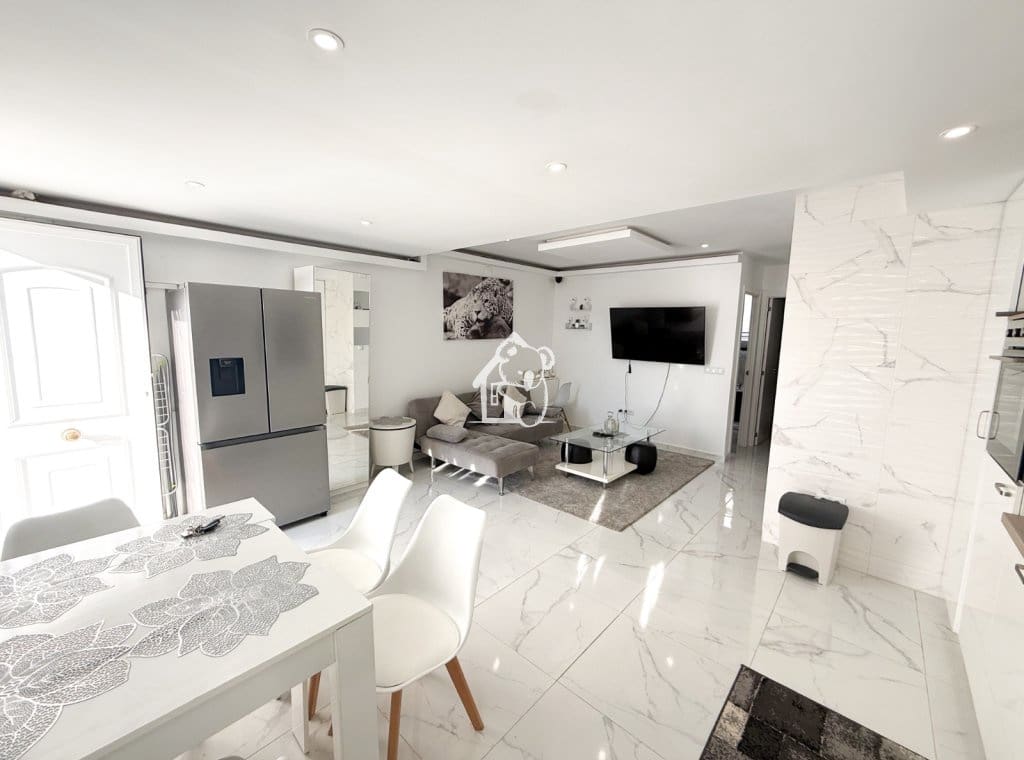 2 chambre Maison de Ville à vendre à Torrevieja avec piscine - 196 000 € (Ref: 9594453)