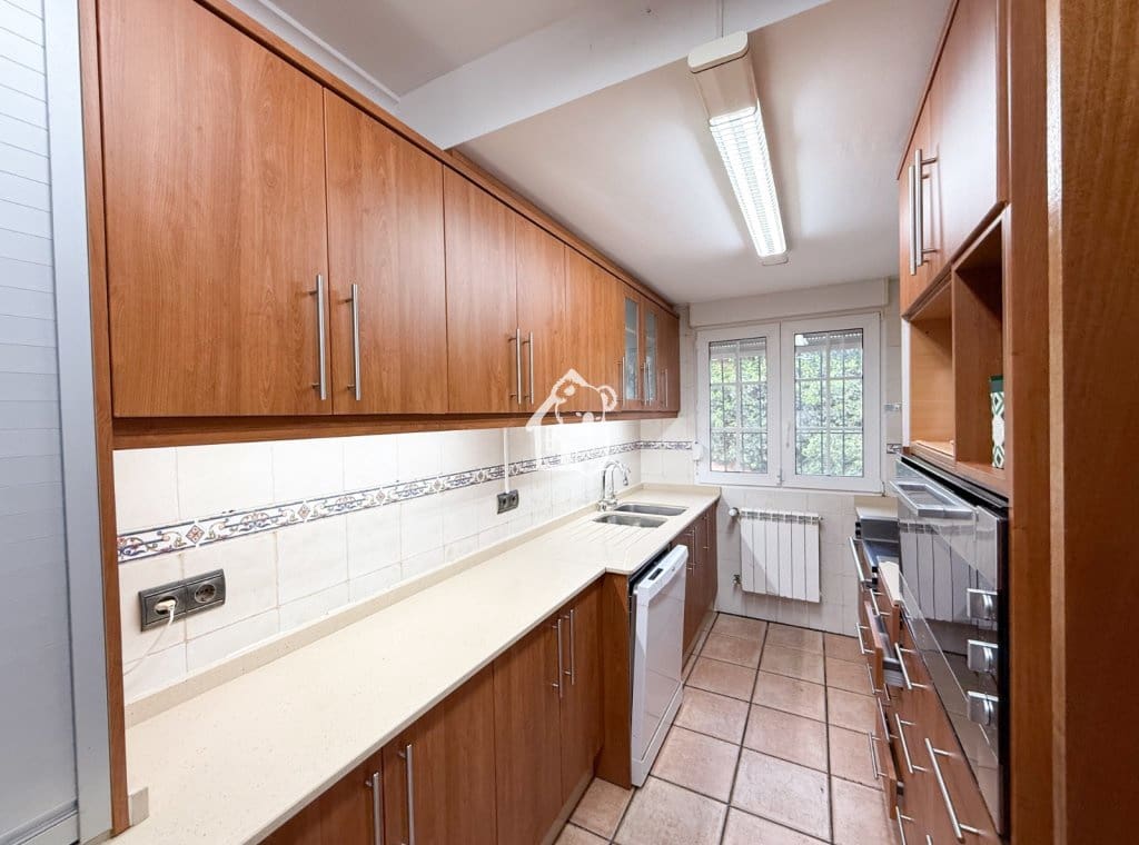 5 sypialnia Willa na sprzedaż w Torrevieja z basenem garażem - 745 000 € (Ref: 9594454)