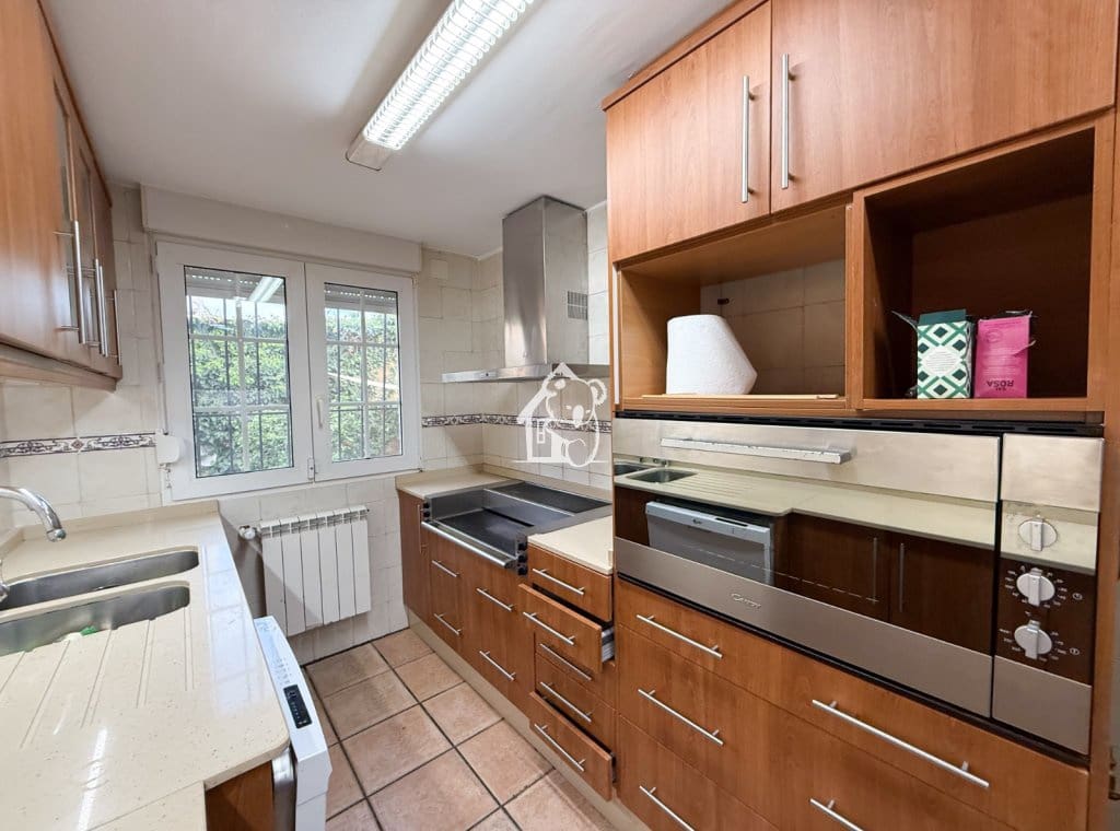 5 sypialnia Willa na sprzedaż w Torrevieja z basenem garażem - 745 000 € (Ref: 9594454)