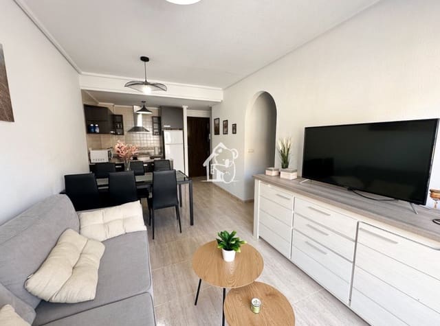 Apartamento de 2 habitaciones en San Miguel de Salinas en alquiler - 650 € (Ref: 9598475)