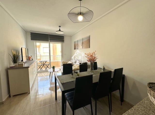 Apartamento de 2 habitaciones en San Miguel de Salinas en alquiler - 650 € (Ref: 9598475)