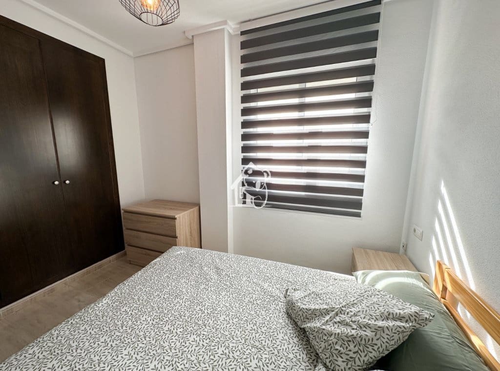 Apartamento de 2 habitaciones en San Miguel de Salinas en alquiler - 650 € (Ref: 9598475)