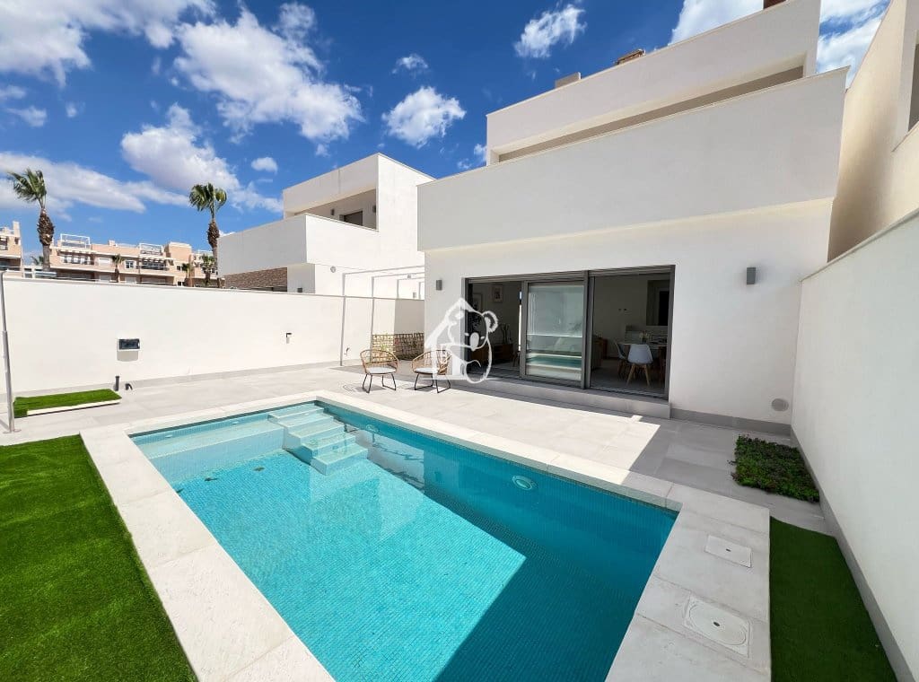 3 quarto Casa em Banda para venda em Orihuela Costa com piscina - 499 900 € (Ref: 9600074)