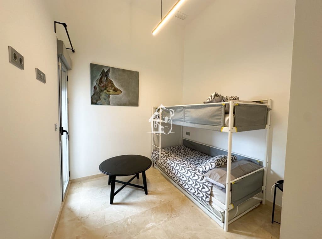 Apartamento de 2 habitaciones en Villamartin en alquiler con piscina garaje - 1.200 € (Ref: 9603691)