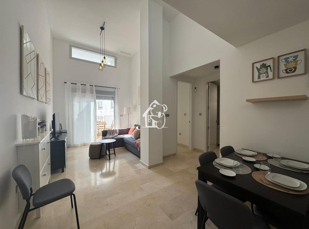 2 Zimmer Apartment zu vermieten in Villamartin mit Pool Garage - 1.200 € (Ref: 9603691)