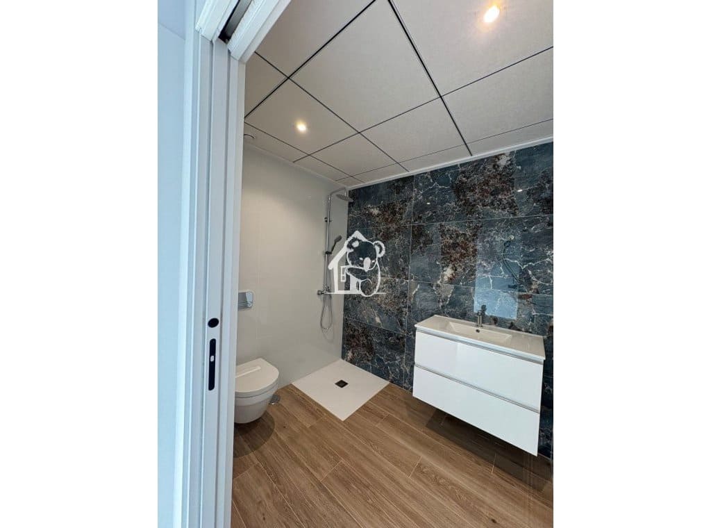 Casa de 3 habitaciones en Cabo Roig en venta con piscina - 300.000 € (Ref: 9614552)