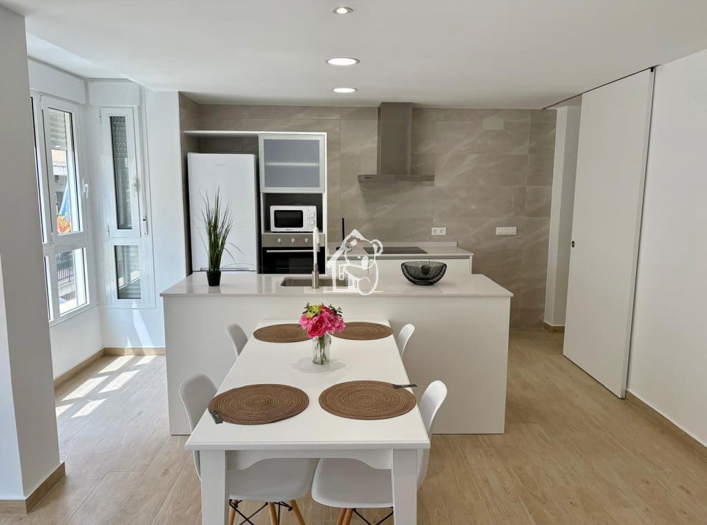 3 bedroom Apartment for rent in Bigastro - € 650 (Ref: 9614553)