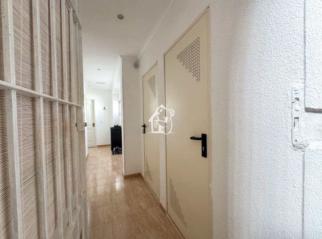 Apartamento Playa de 2 habitaciones en Torrevieja en alquiler - 700 € (Ref: 9618819)