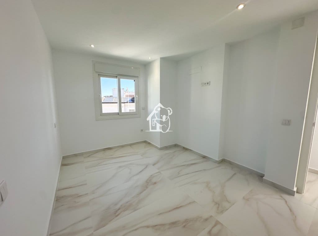 6 quarto Moradia para venda em Torrevieja com piscina garagem - 665 000 € (Ref: 9627027)