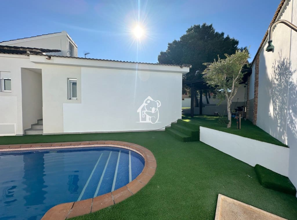 6 quarto Moradia para venda em Torrevieja com piscina garagem - 665 000 € (Ref: 9627027)
