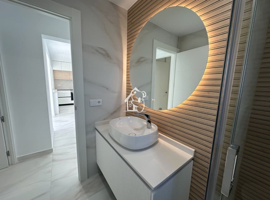 6 quarto Moradia para venda em Torrevieja com piscina garagem - 665 000 € (Ref: 9627027)