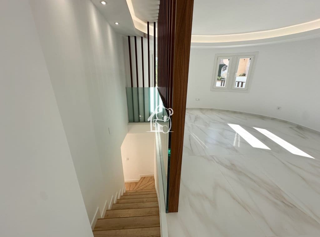 6 quarto Moradia para venda em Torrevieja com piscina garagem - 665 000 € (Ref: 9627027)