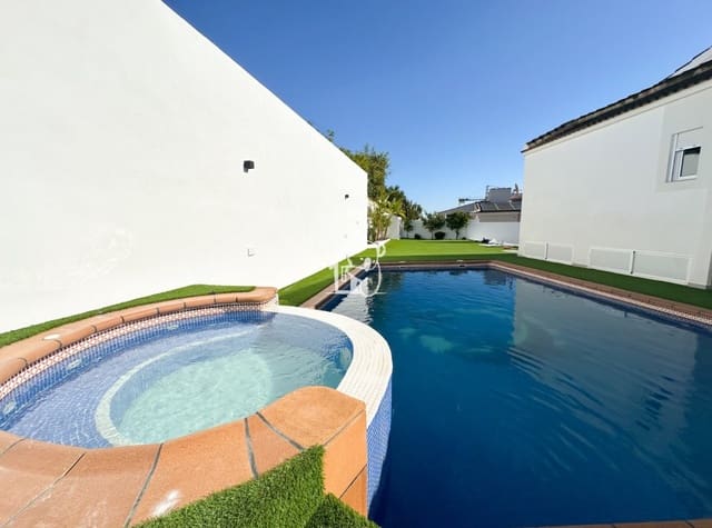 6 quarto Moradia para venda em Los Balcones - Los Altos, Torrevieja com piscina garagem - 665 000 € (Ref: 9627027)