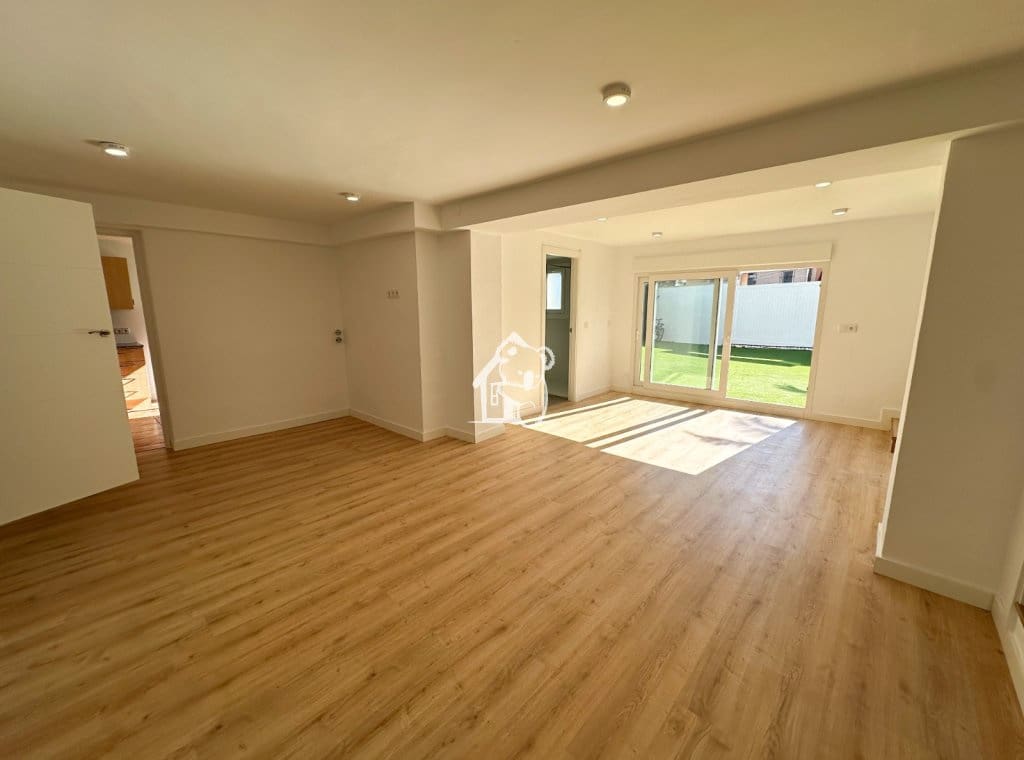 6 quarto Moradia para venda em Torrevieja com piscina garagem - 665 000 € (Ref: 9627027)