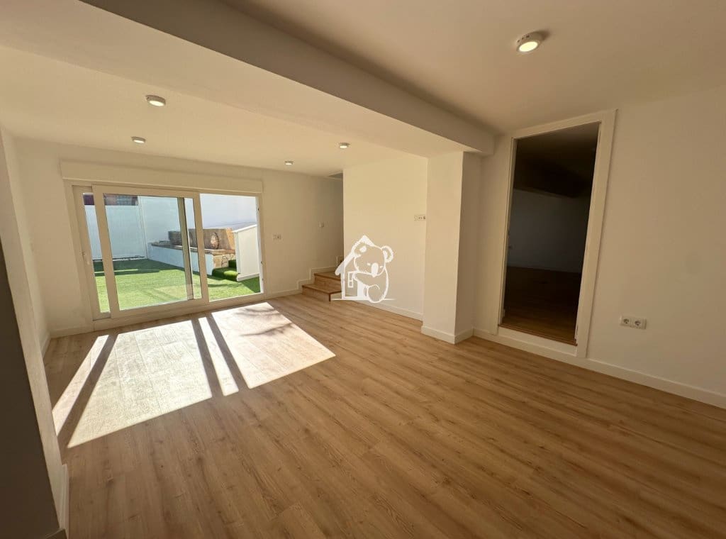 6 quarto Moradia para venda em Torrevieja com piscina garagem - 665 000 € (Ref: 9627027)