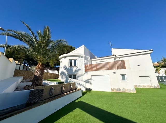 6 quarto Moradia para venda em Los Balcones - Los Altos, Torrevieja com piscina garagem - 665 000 € (Ref: 9627027)