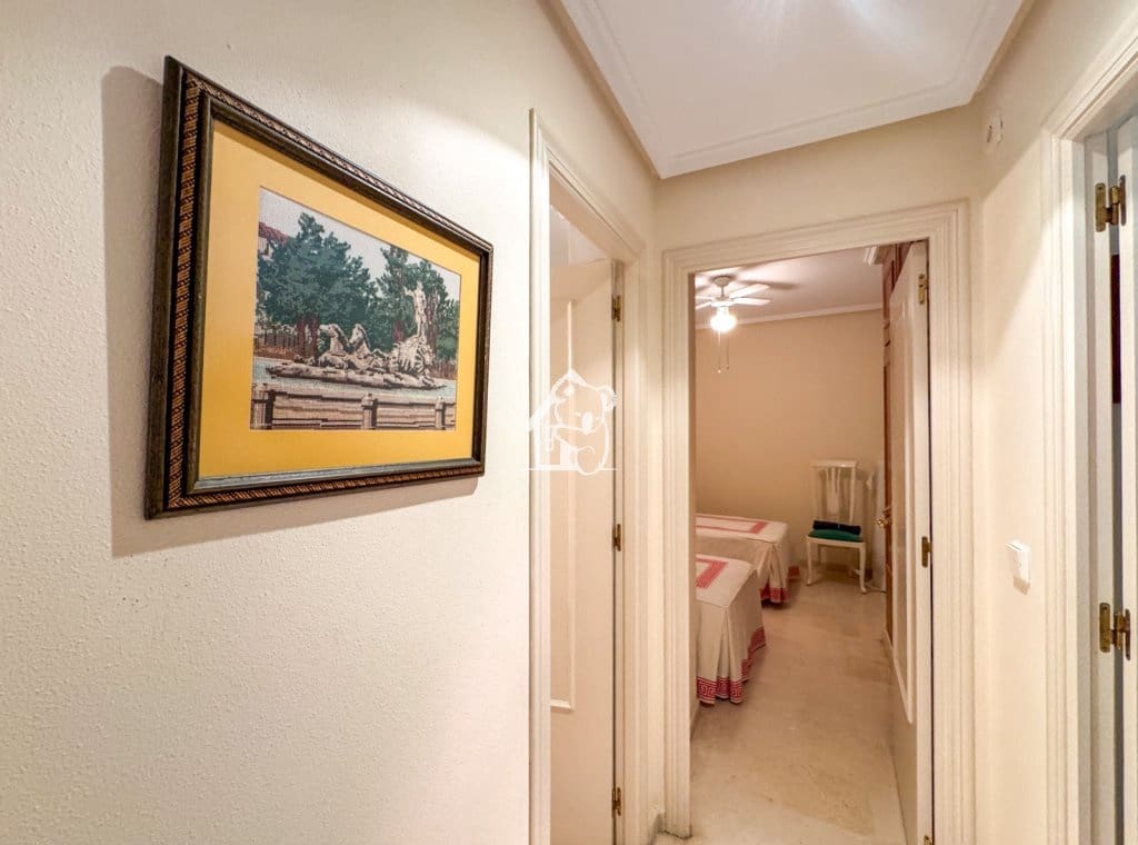 2 Zimmer Apartment zu vermieten in Torrevieja - 850 € (Ref: 9629413)