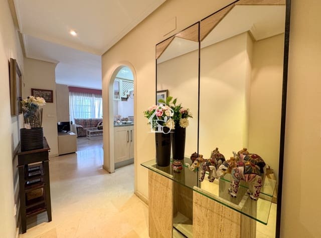 2 Zimmer Apartment zu vermieten in Playa de los Locos, Torrevieja - 850 € (Ref: 9629413)