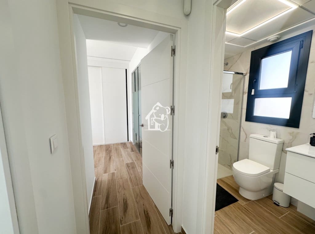 2 slaapkamer Appartement te huur in Villamartin met zwembad garage - € 1.200 (Ref: 9632914)